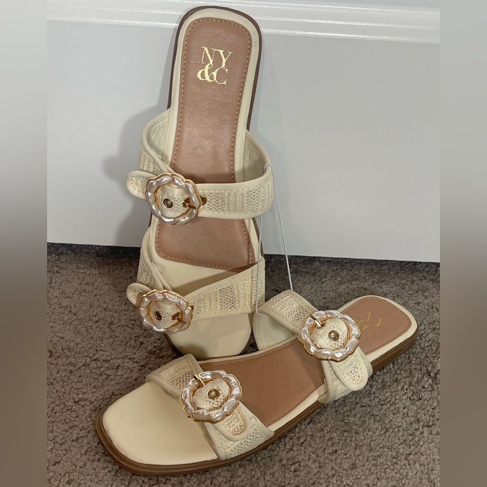 Elegant Butter Yellow with Gold Accents Sandal